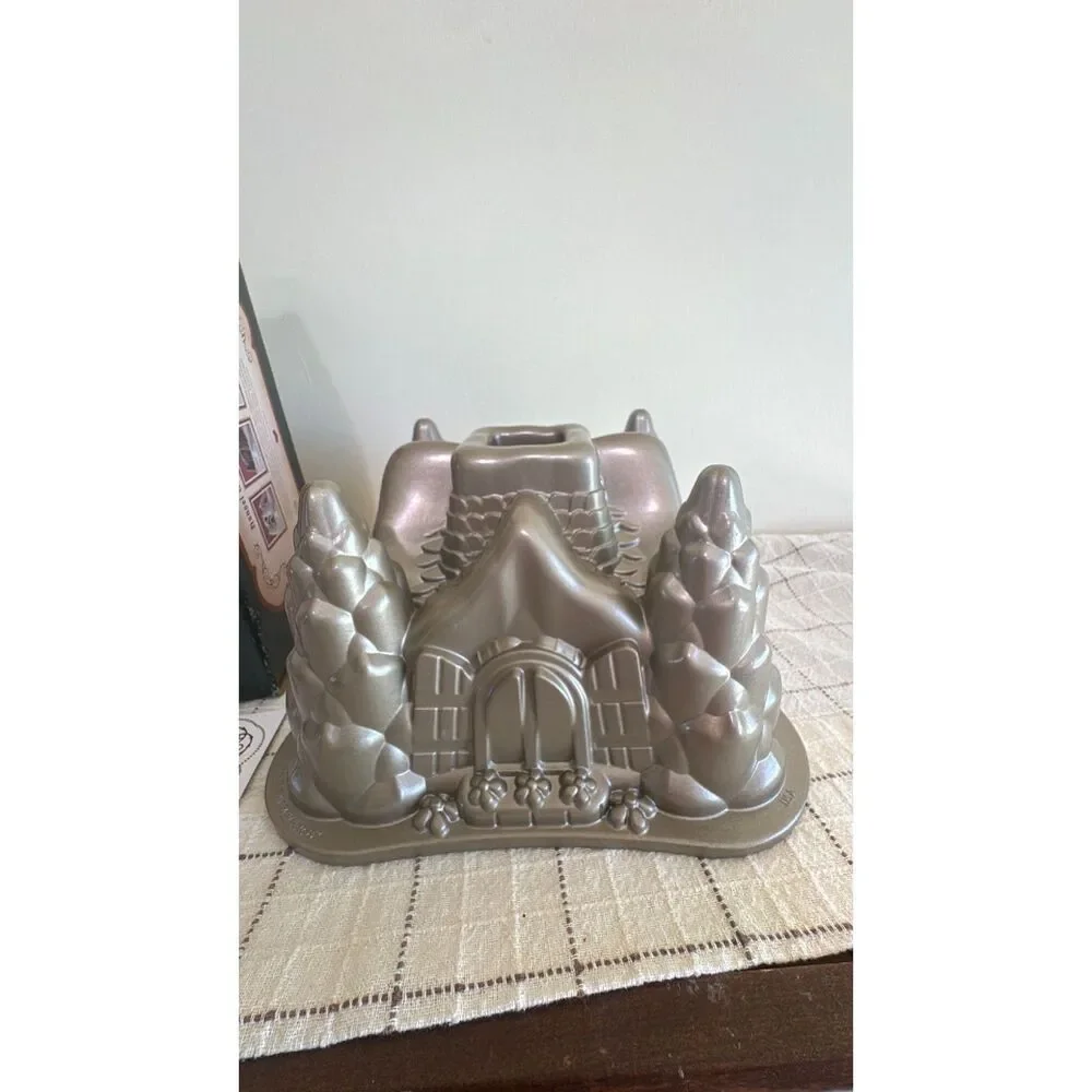 William Sonoma Hansel And Greek Bundt Pan